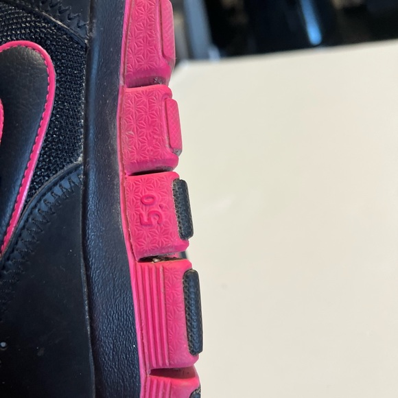 Nike Waffle 5.0 black and pink running sneakers shoes - Picture 7 of 11